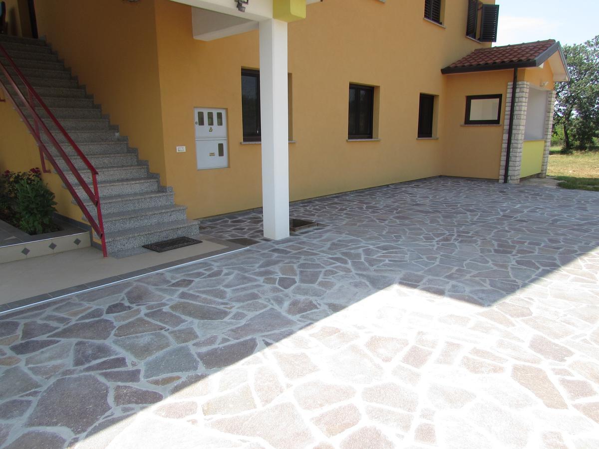 Apartments Goga Umag Exterior photo